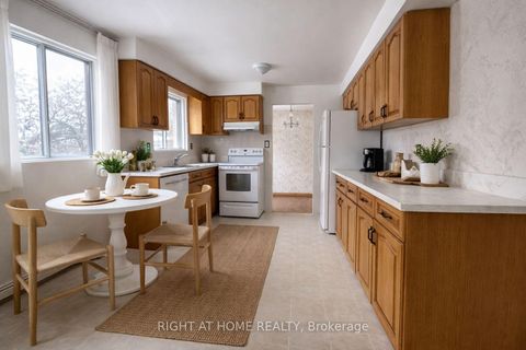Photo 8 at 26 Rustywood Drive, Donalda, Toronto