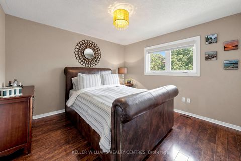 Photo 12 at 118 Woodroof Crescent, Bayview Wellington, Aurora