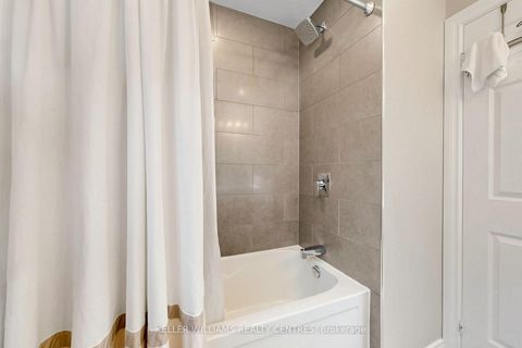 Photo 20 at 118 Woodroof Crescent, Bayview Wellington, Aurora