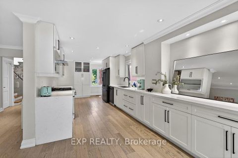 Photo 6 at 84 Judith Avenue, Brownridge, Vaughan