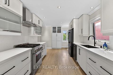 Photo 7 at 84 Judith Avenue, Brownridge, Vaughan