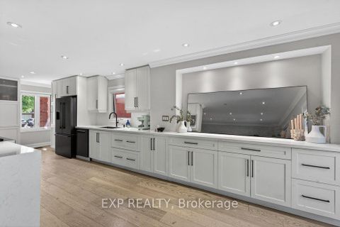 Photo 11 at 84 Judith Avenue, Brownridge, Vaughan