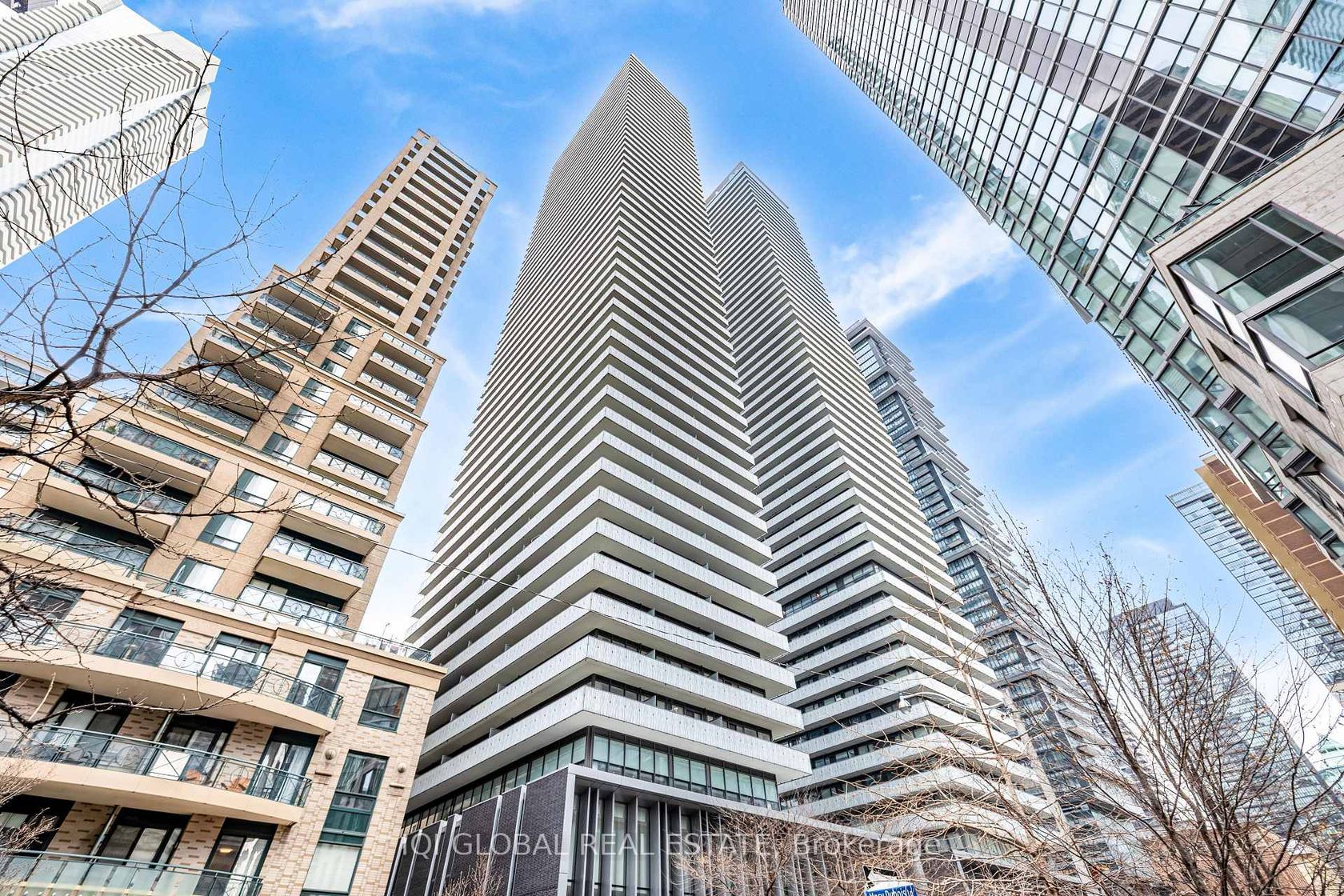 2304 - 42 Charles Street, Yonge Corridor, Toronto photo number 2