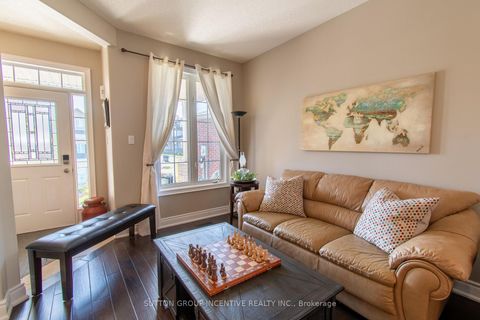 Photo 6 at 18 Graihawk Drive, Ardagh, Barrie