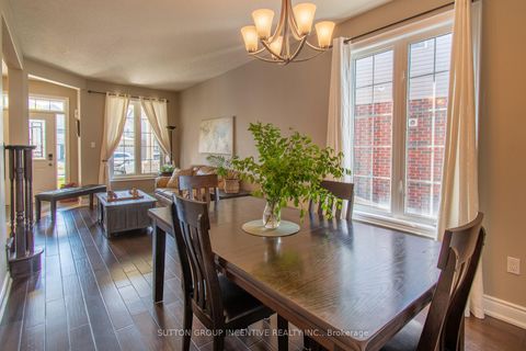 Photo 7 at 18 Graihawk Drive, Ardagh, Barrie