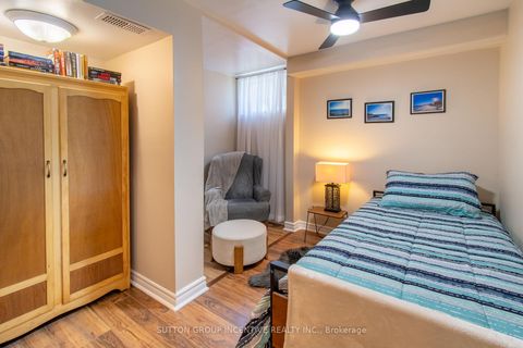Photo 30 at 18 Graihawk Drive, Ardagh, Barrie