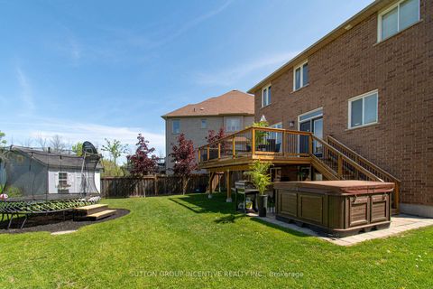 Photo 36 at 18 Graihawk Drive, Ardagh, Barrie