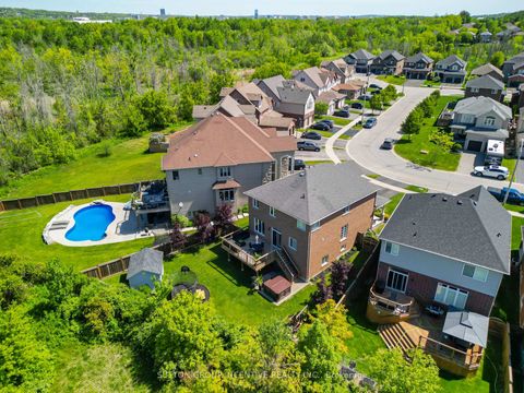 Photo 37 at 18 Graihawk Drive, Ardagh, Barrie