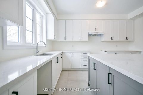 Photo 19 at 215 Sutherland Street S, Stayner, Clearview