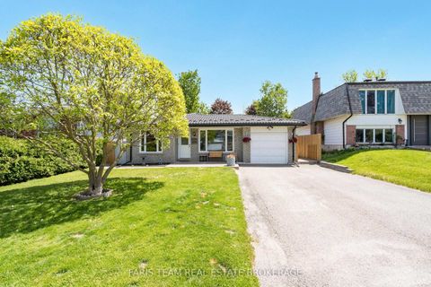 Photo 2 at 5 Fitzroy Terrace, Allandale Heights, Barrie