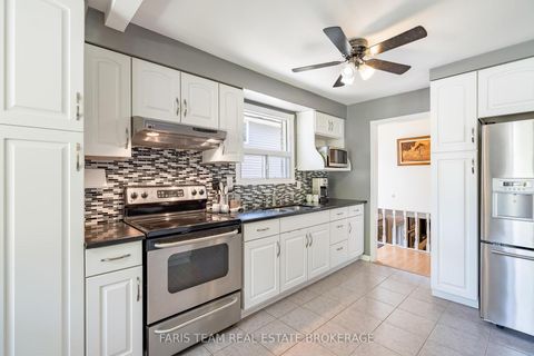 Photo 4 at 5 Fitzroy Terrace, Allandale Heights, Barrie