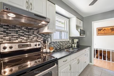 Photo 6 at 5 Fitzroy Terrace, Allandale Heights, Barrie