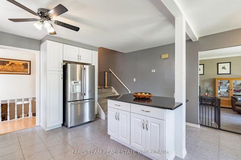Photo 8 at 5 Fitzroy Terrace, Allandale Heights, Barrie