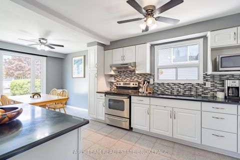 Photo 9 at 5 Fitzroy Terrace, Allandale Heights, Barrie