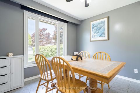 Photo 11 at 5 Fitzroy Terrace, Allandale Heights, Barrie