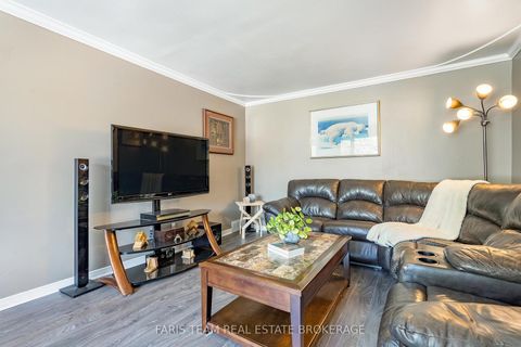 Photo 14 at 5 Fitzroy Terrace, Allandale Heights, Barrie