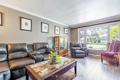Photo 15 at 5 Fitzroy Terrace, Allandale Heights, Barrie