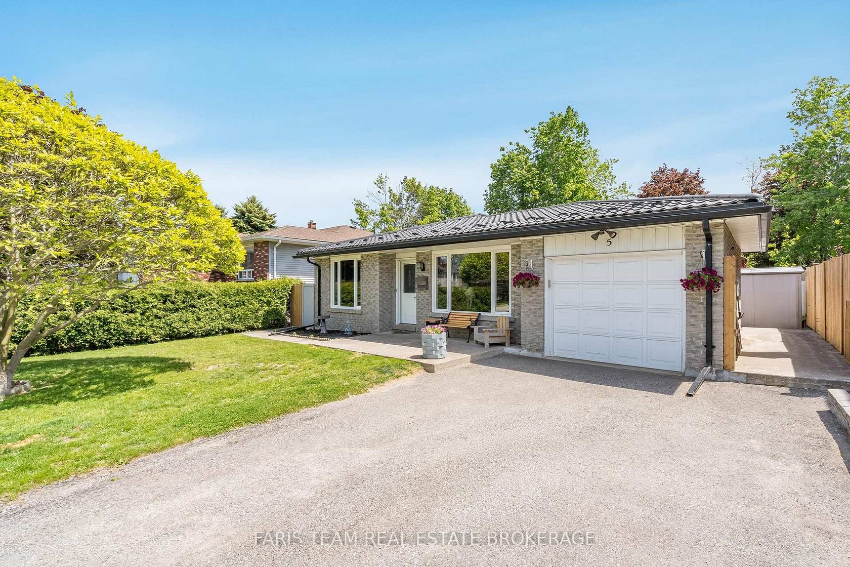 5 Fitzroy Terrace, Allandale Heights, Barrie photo number 2