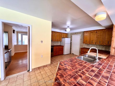 Photo 9 at 77 Riverside Boulevard, Uplands, Vaughan