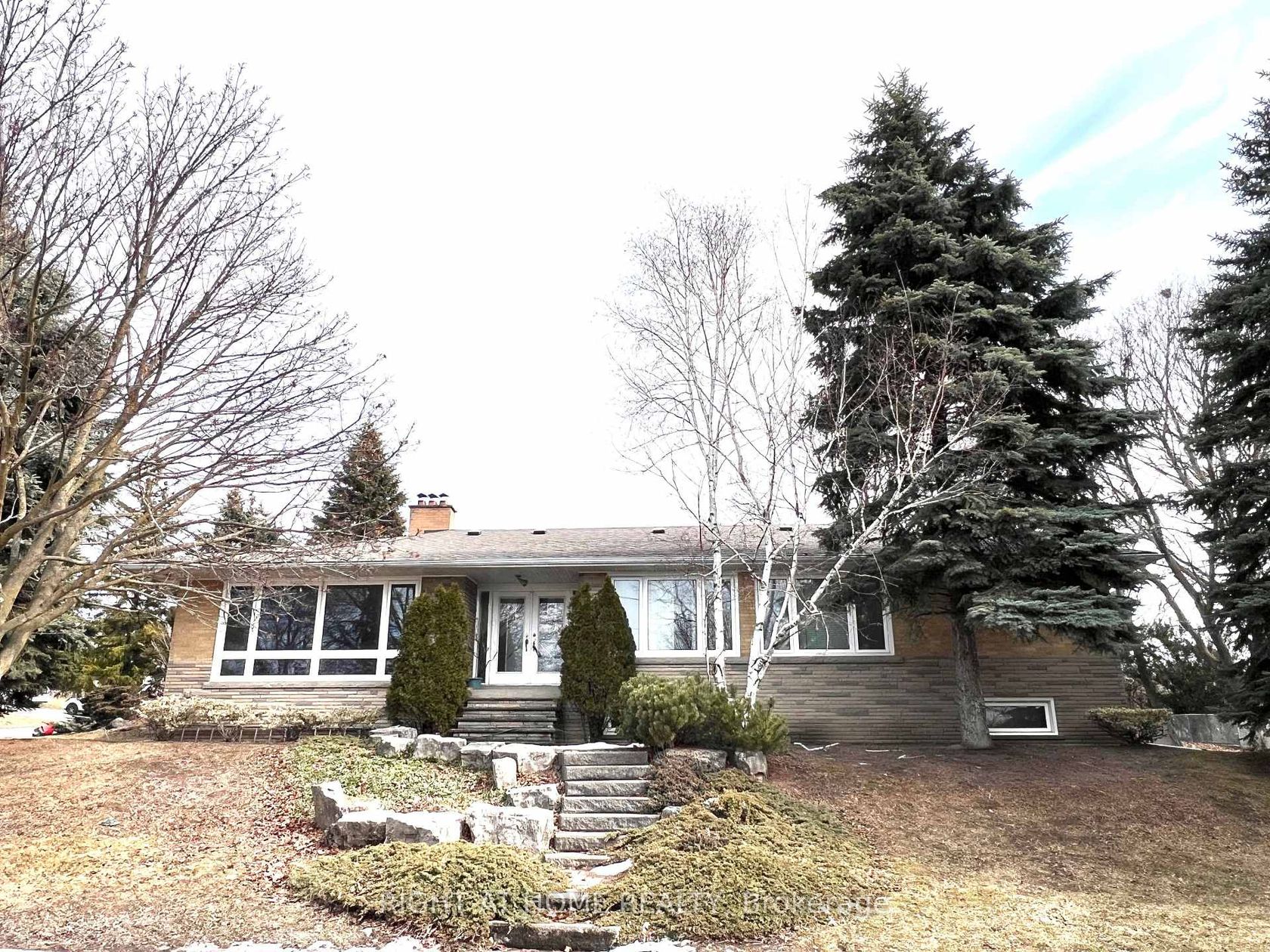 77 Riverside Boulevard, Uplands, Vaughan photo number 2