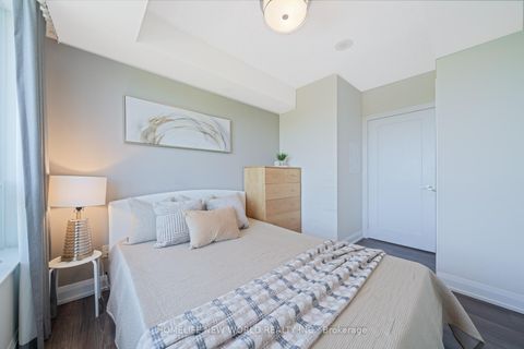 Photo 17 at 809 - 18 Graydon Hall Drive, Donalda, Toronto