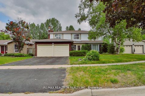 Photo 1 at 18 Debra Crescent, Allandale Heights, Barrie