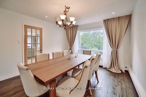 Photo 7 at 18 Debra Crescent, Allandale Heights, Barrie