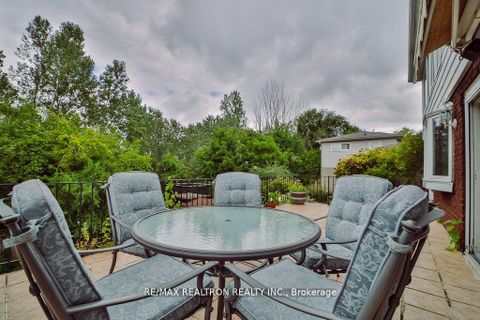 Photo 17 at 18 Debra Crescent, Allandale Heights, Barrie