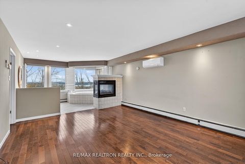 Photo 21 at 18 Debra Crescent, Allandale Heights, Barrie