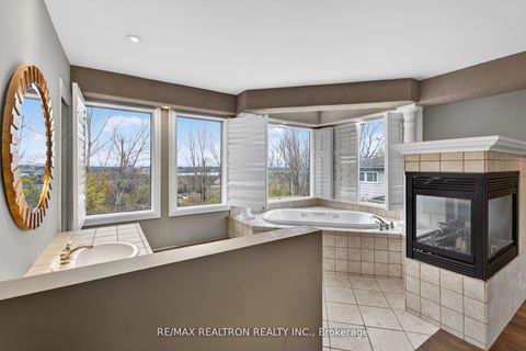 Photo 24 at 18 Debra Crescent, Allandale Heights, Barrie