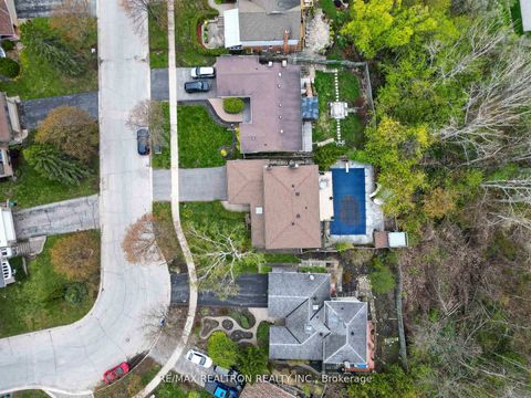 Photo 39 at 18 Debra Crescent, Allandale Heights, Barrie