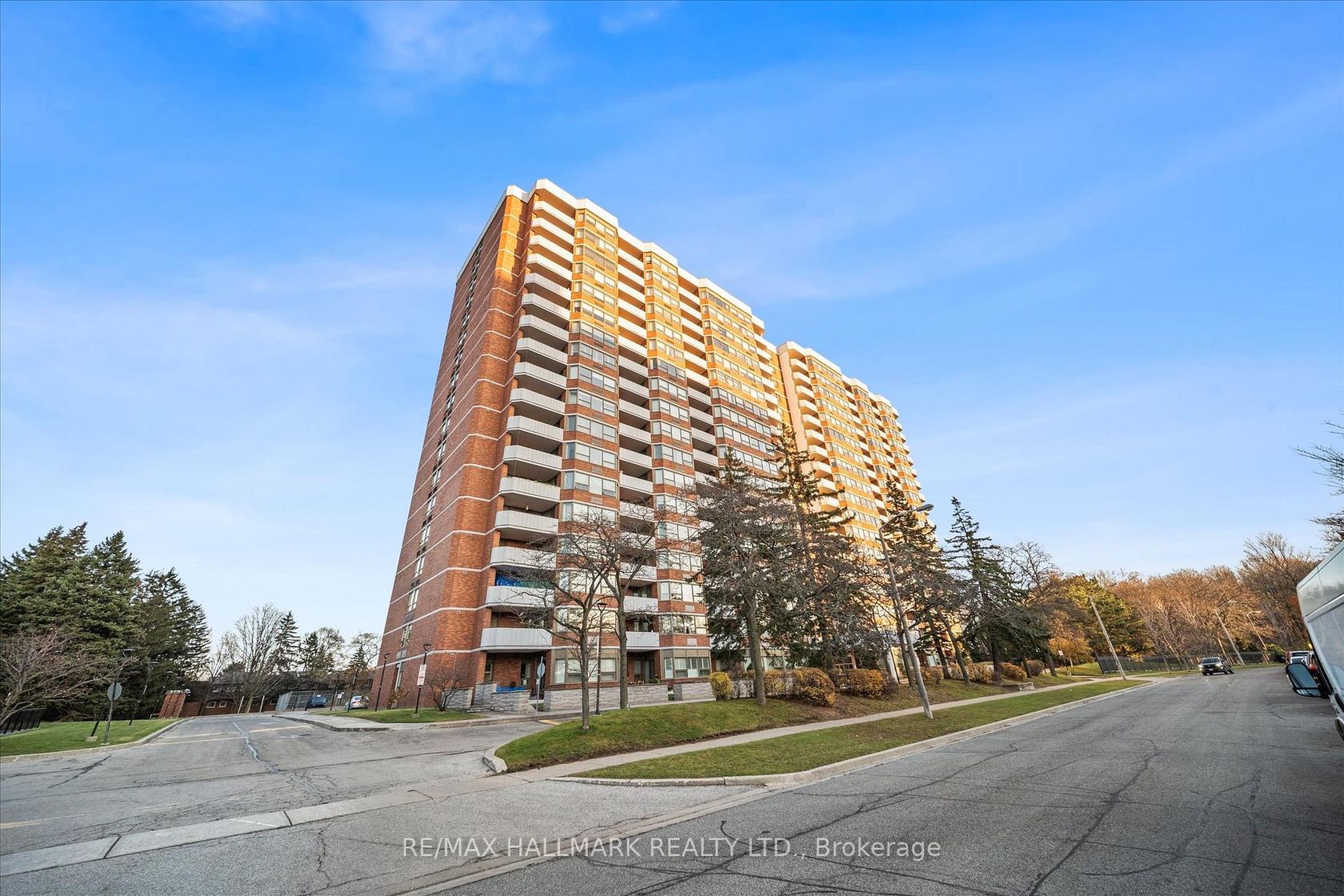 1504 - 121 Ling Road, West Hill, Toronto photo 8