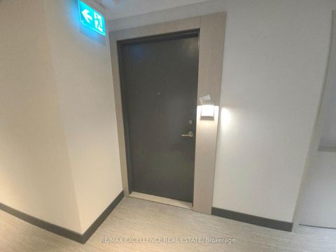 Photo 11 at S617 - 8 Olympic Garden Drive, Newtonbrook East, Toronto