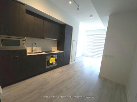 Photo 13 at S617 - 8 Olympic Garden Drive, Newtonbrook East, Toronto