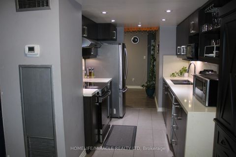 Photo 9 at 1211 - 3 Rowntree Road, Jamestown, Toronto