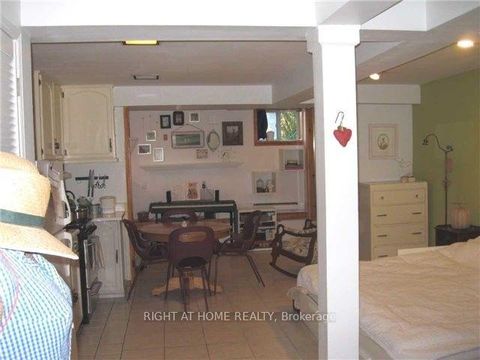 Photo 6 at 37 Deforest Road, Swansea, Toronto