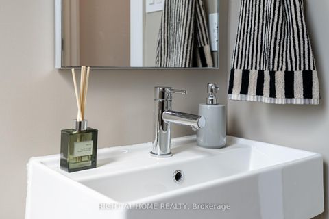 Photo 18 at 4 - 66 Long Branch Avenue, Long Branch, Toronto
