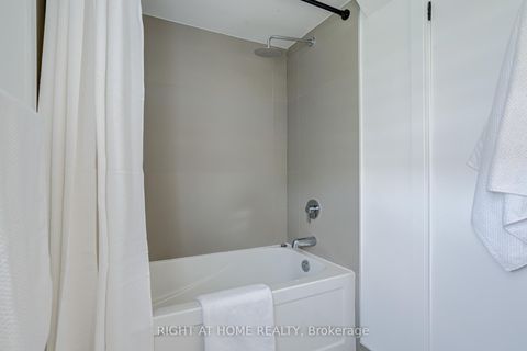 Photo 30 at 4 - 66 Long Branch Avenue, Long Branch, Toronto