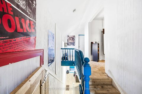 Photo 4 at 717 Richmond Street W, Niagara, Toronto