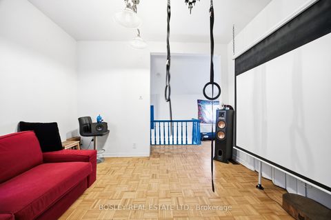 Photo 6 at 717 Richmond Street W, Niagara, Toronto