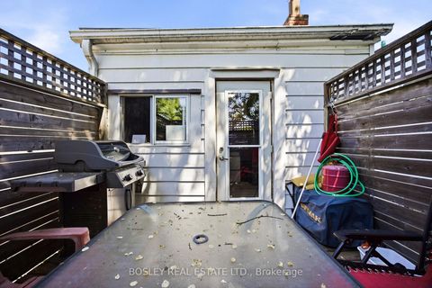 Photo 14 at 717 Richmond Street W, Niagara, Toronto
