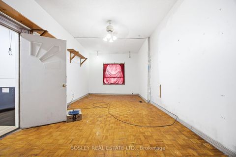 Photo 16 at 717 Richmond Street W, Niagara, Toronto