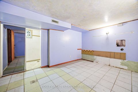 Photo 28 at 717 Richmond Street W, Niagara, Toronto