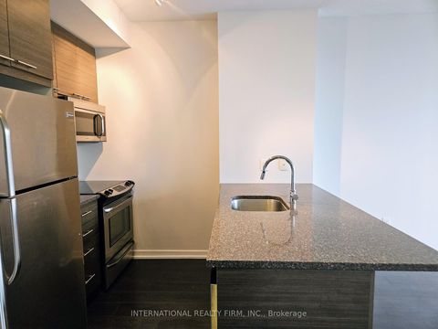 Photo 6 at 204 - 66 FOREST MANOR Road, Henry Farm, Toronto