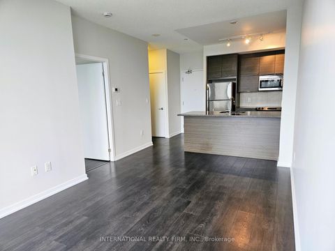 Photo 7 at 204 - 66 FOREST MANOR Road, Henry Farm, Toronto