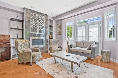 Photo 6 at 25 Crispin Court, Buttonville, Markham