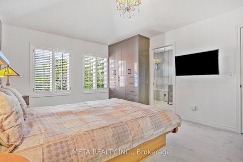 Photo 19 at 25 Crispin Court, Buttonville, Markham
