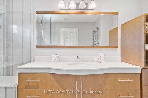Photo 20 at 25 Crispin Court, Buttonville, Markham