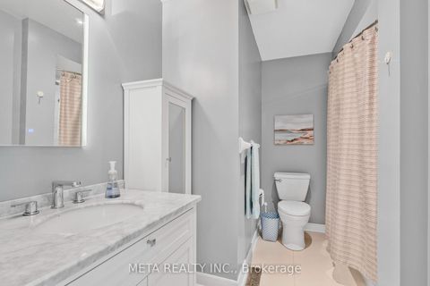 Photo 25 at 25 Crispin Court, Buttonville, Markham