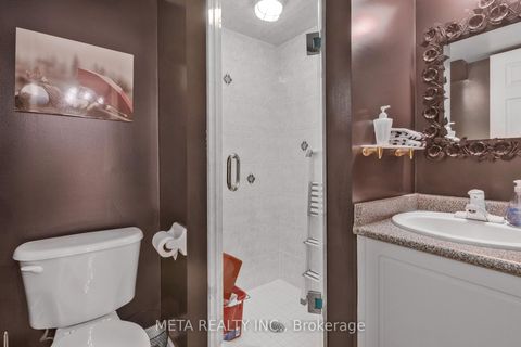 Photo 29 at 25 Crispin Court, Buttonville, Markham
